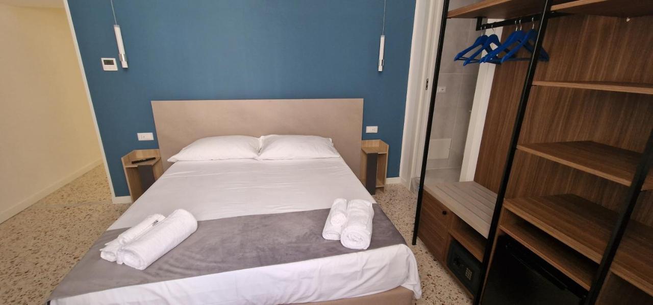 Appartamento B&B La Dimora Di Parthenope Napoli Ngoại thất bức ảnh